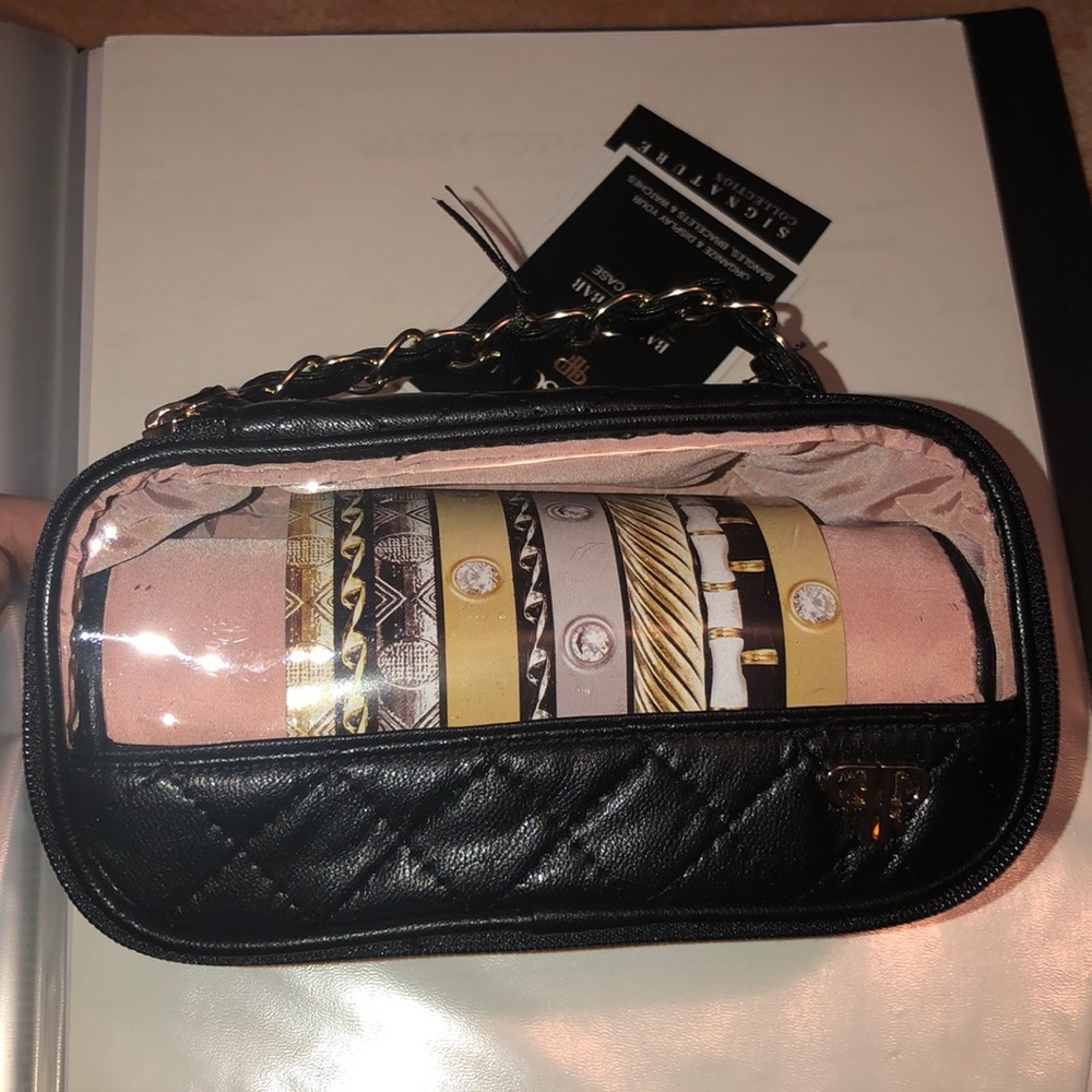PurseN Bangle Bar in timeless quilted